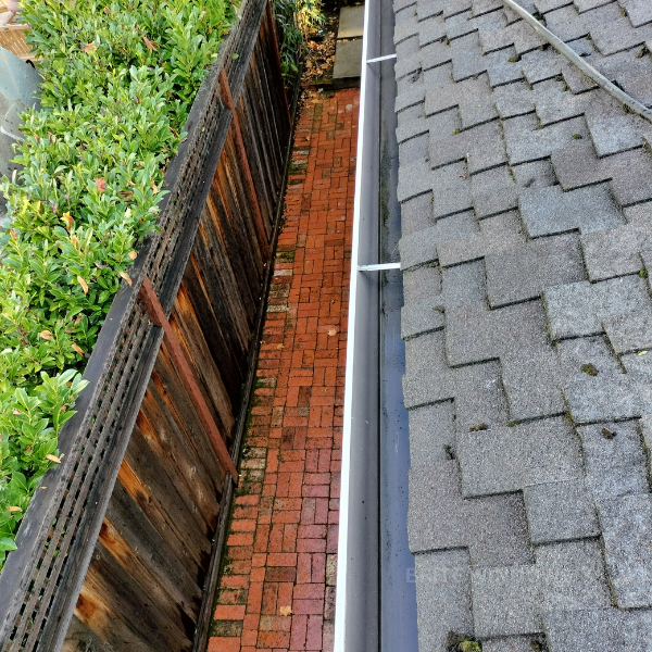 Gutter Cleaning Services - Brite Windows Window Cleaning - East Bay Cities